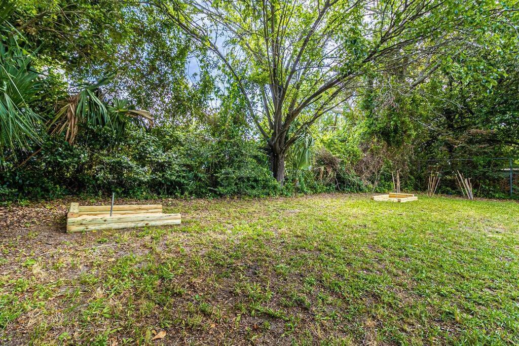 Gorgeous Centrally Located Ocean View 2 King, Huge Private Yard & Deck, Firepit, Bbq, & Game Tables Myrtle Beach Exterior foto